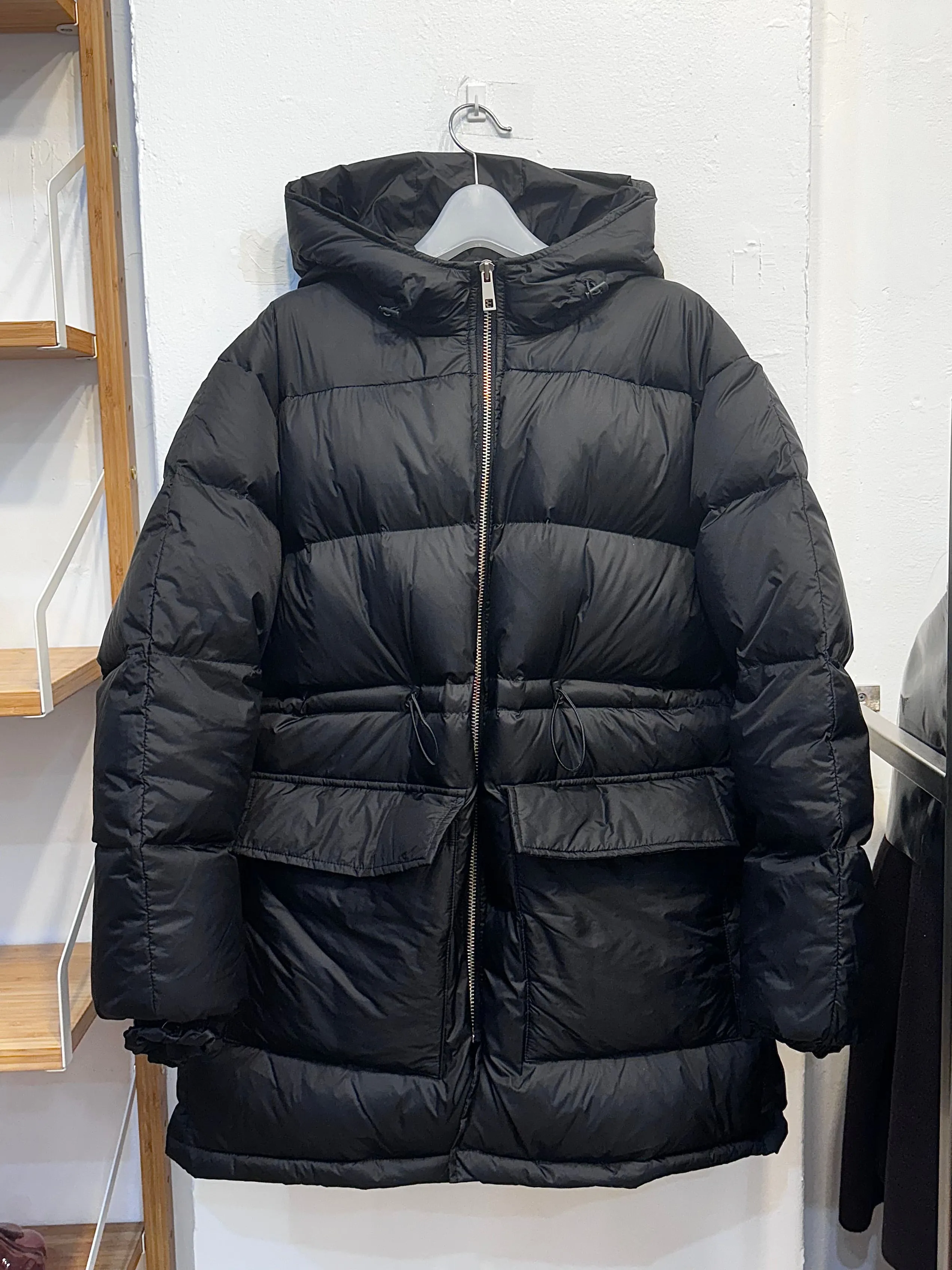 Black Zippered Goose Down Jacket