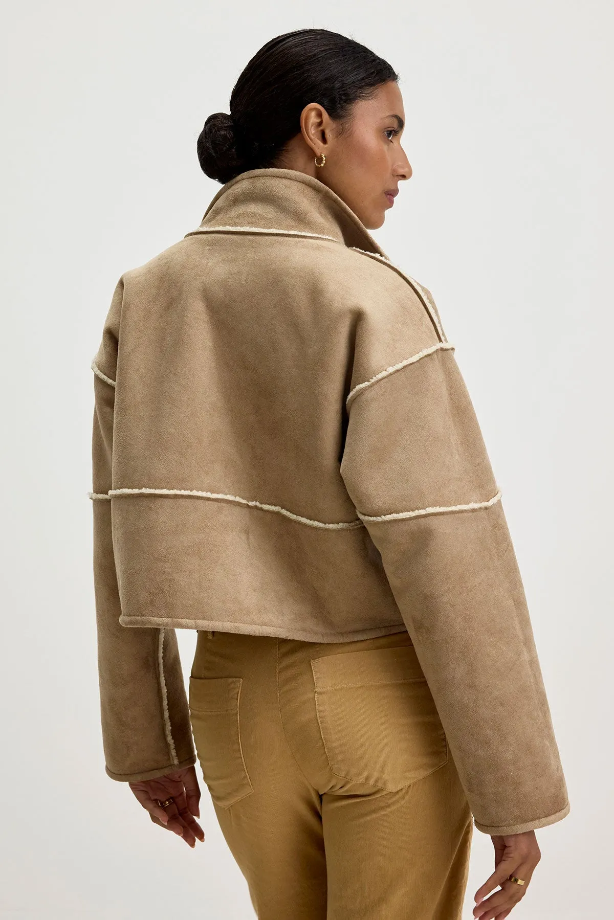 KELLY LUXE SHERPA REVERSIBLE JACKET