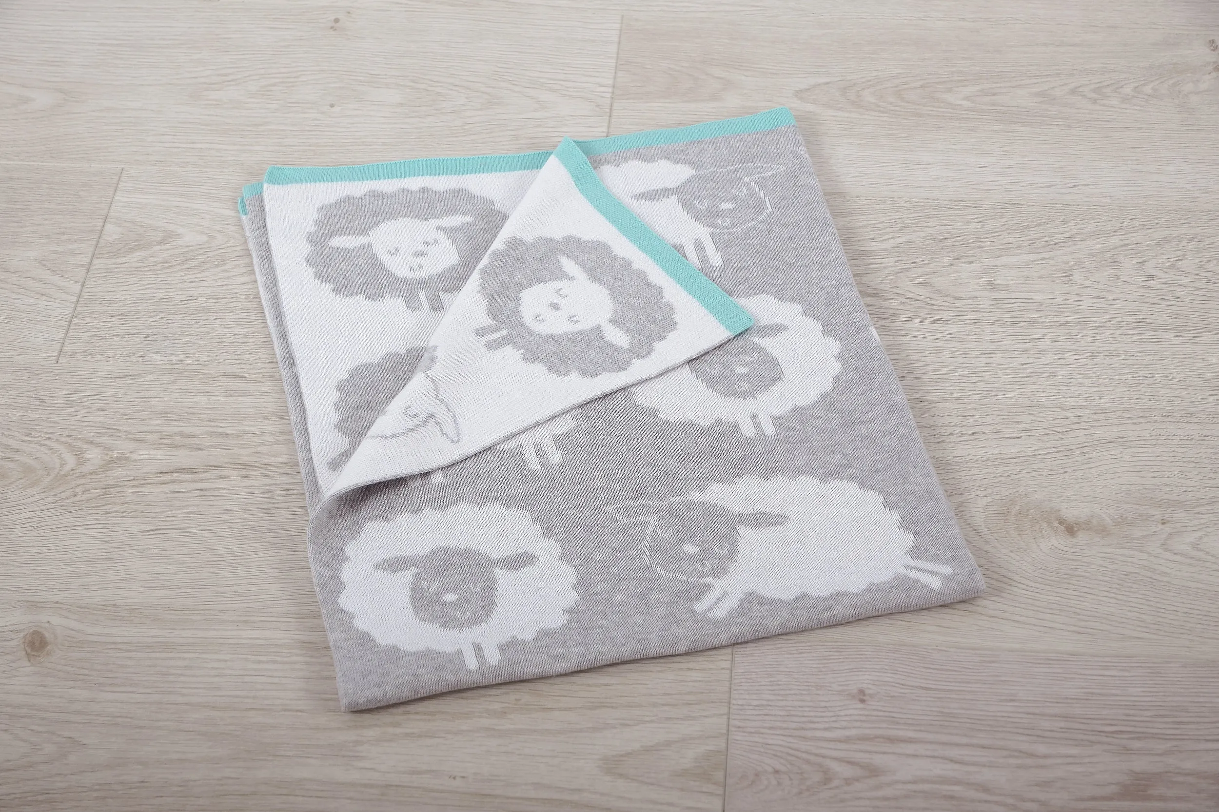 Silver Cloud Counting Sheep Knitted Pram & Moses Blanket