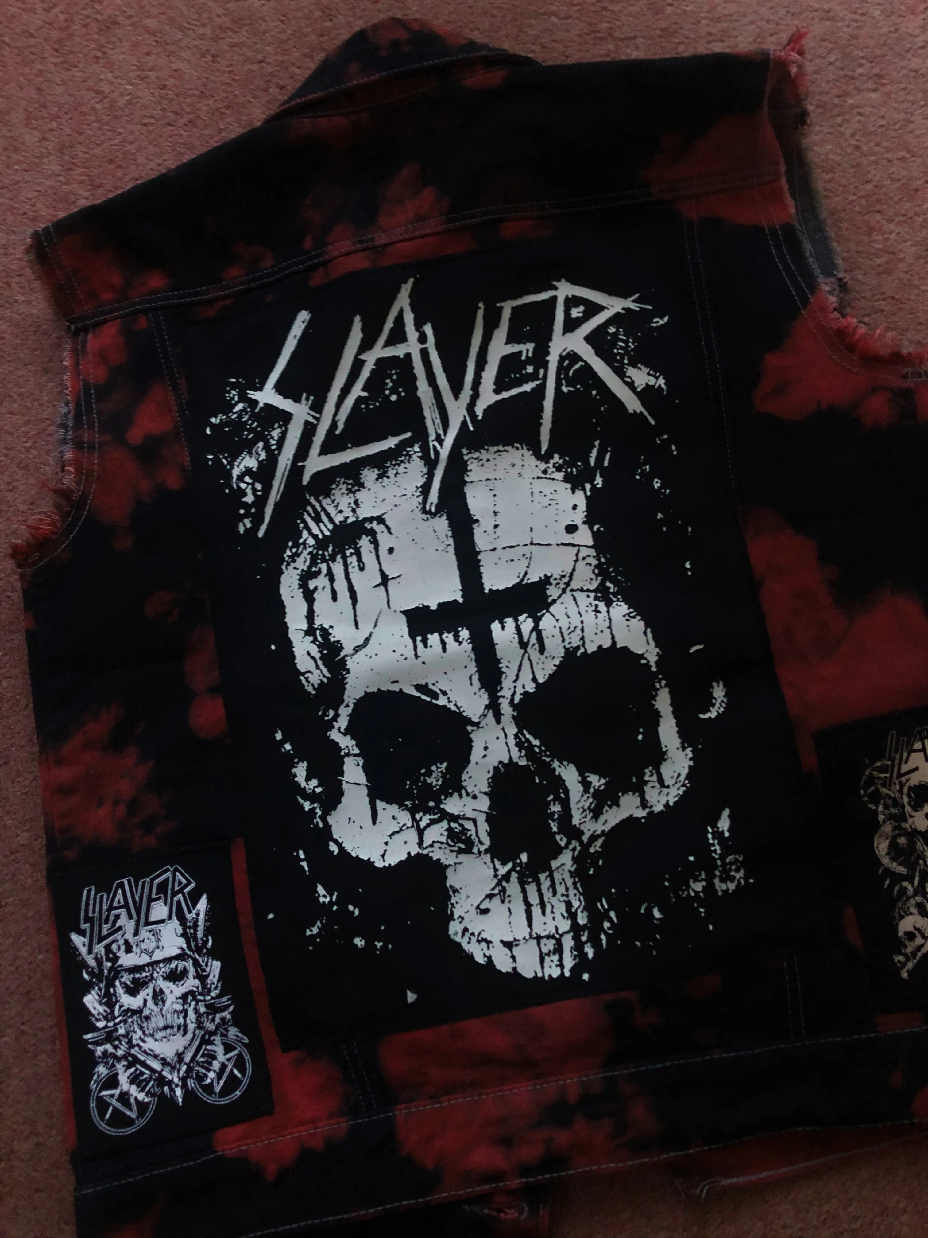 Slayer Raining Blood Red Tie-Bleach Patch Battle Jacket Cut-Off Denim