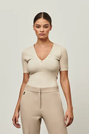 The Graham - Pebble V-Neck Ribbed Sleeve Top Layering Essential