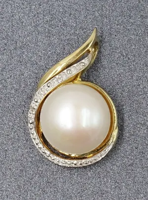 Vintage 9ct Yellow Gold Freshwater Pearl Pendant