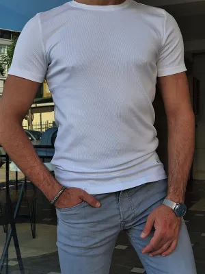 White Slim Fit Round Neck T-Shirt for Men by GentWith.com