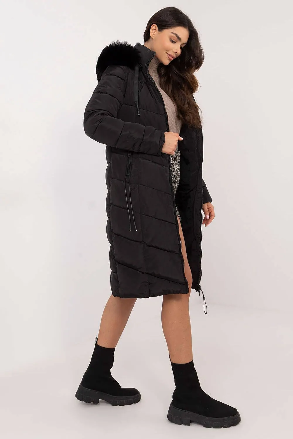 Winter Luxe: Quilted Down Jacket with Detachable Fur Hood